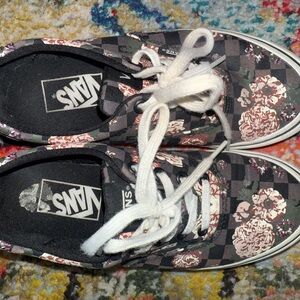 Vans Women's Black and Pink Floral Checkered Sneakers